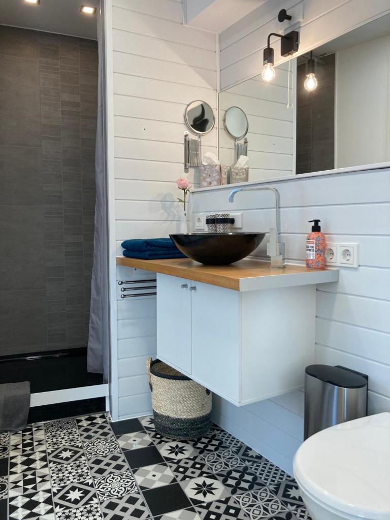 Living At Saarpartments - Adultsonly - Business & Holiday Homes With Kitchen For Long- And Short Term Stay, 3 Min To St Johanner Markt And Points Of Interest Saarbrücken Exterior foto