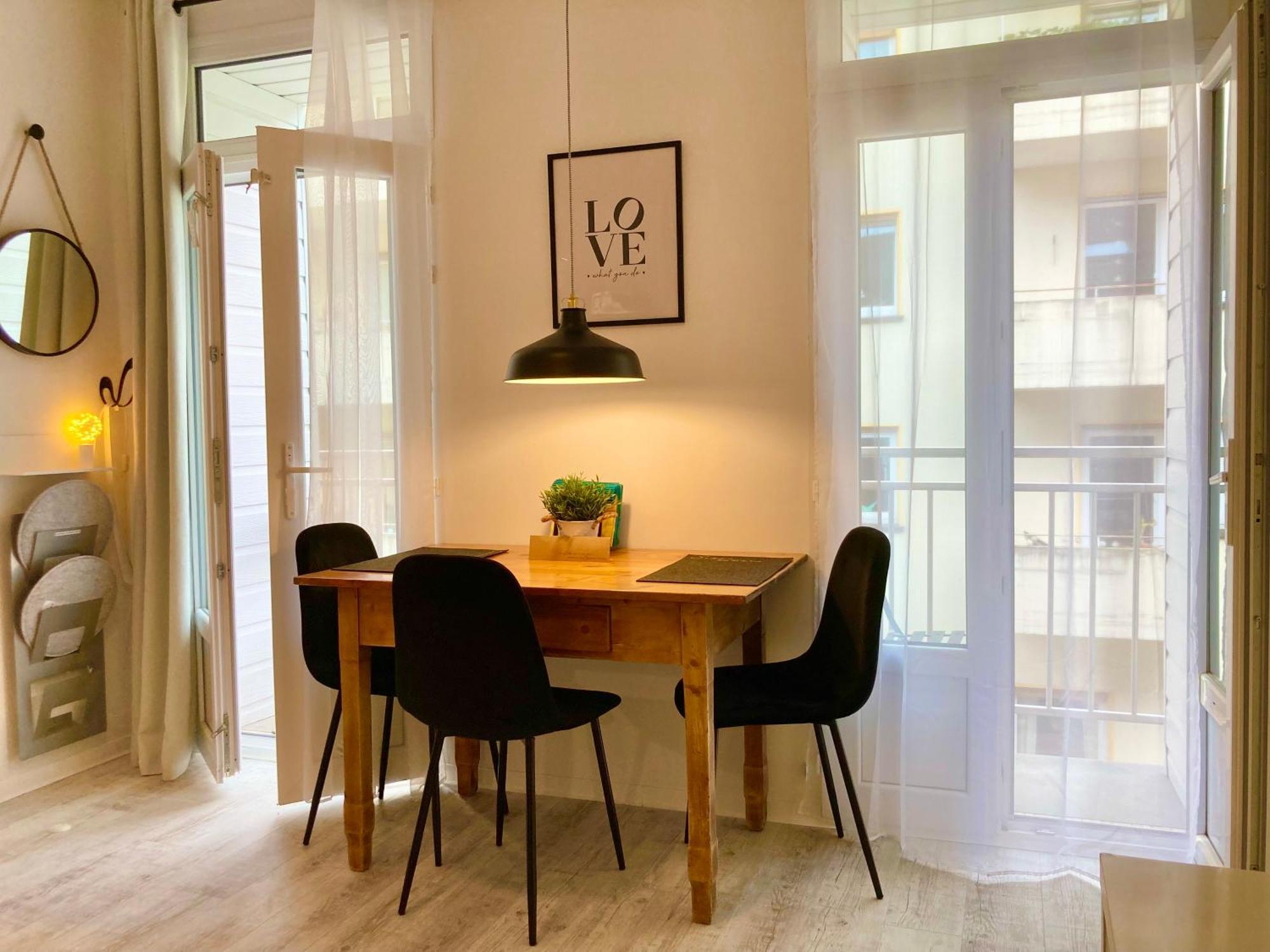 Living At Saarpartments - Adultsonly - Business & Holiday Homes With Kitchen For Long- And Short Term Stay, 3 Min To St Johanner Markt And Points Of Interest Saarbrücken Exterior foto